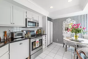 250 Bradley Pl, Palm Beach, FL 33480 - Photo 13