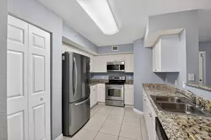 6769 Heritage Grande, Boynton Beach, FL 33437 - Photo 11