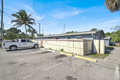 4733 Mulberry Street, Lake Worth Beach, FL 33461 - Photo 9