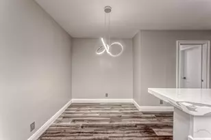 400 S Luna Ct, Hollywood, FL 33021 - Photo 9