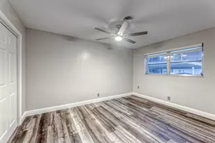 400 S Luna Ct, Hollywood, FL 33021 - Photo 11