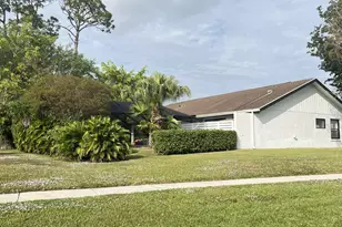 12305 Sawgrass Ct, Wellington, FL 33414 - Photo 3