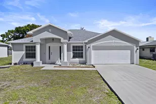 861 SE Cavern Ave, Port Saint Lucie, FL 34983 - Photo 1