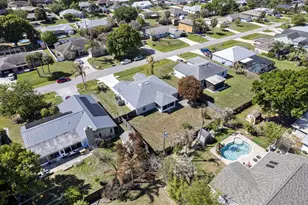 861 SE Cavern Ave, Port Saint Lucie, FL 34983 - Photo 29