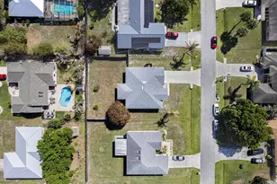 861 SE Cavern Ave, Port Saint Lucie, FL 34983 - Photo 31