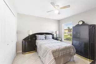 861 SE Cavern Ave, Port Saint Lucie, FL 34983 - Photo 15