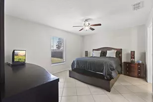 861 SE Cavern Ave, Port Saint Lucie, FL 34983 - Photo 11