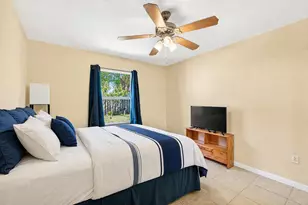 7883 Blackwood Ln, Lake Worth, FL 33467 - Photo 13