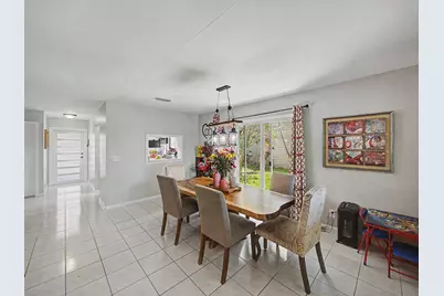 4675 Lakeside Circle, West Palm Beach, FL 33417 - Photo 5