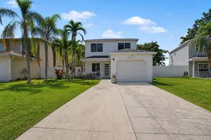 4675 Lakeside Cir, West Palm Beach, FL 33417 - Photo 29