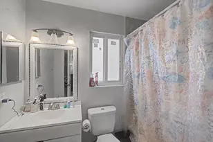 4675 Lakeside Cir, West Palm Beach, FL 33417 - Photo 13