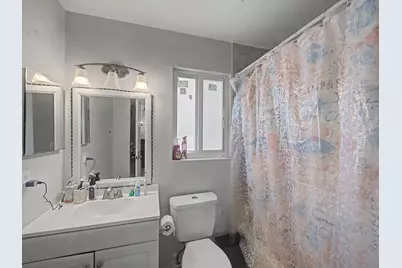 4675 Lakeside Circle, West Palm Beach, FL 33417 - Photo 13