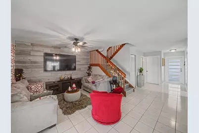 4675 Lakeside Circle, West Palm Beach, FL 33417 - Photo 7