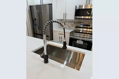 205 Charter Way, West Palm Beach, FL 33407 - Photo 3