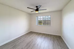 4155 N Haverhill Rd, West Palm Beach, FL 33417 - Photo 13