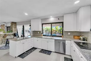 11266 NW 10th Pl, Coral Springs, FL 33071 - Photo 15