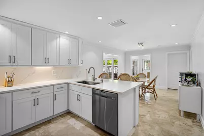 820 Palm Trail, Delray Beach, FL 33483 - Photo 7