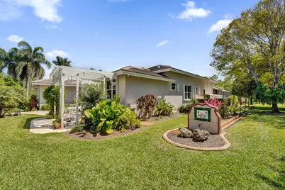 5970 SW 55th Street, Davie, FL 33314 - Photo 9
