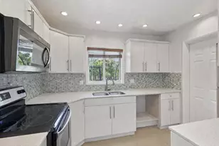 4688 NW 1st St, Plantation, FL 33317 - Photo 7