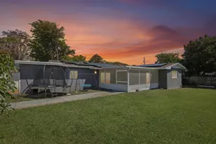 4688 NW 1st St, Plantation, FL 33317 - Photo 3