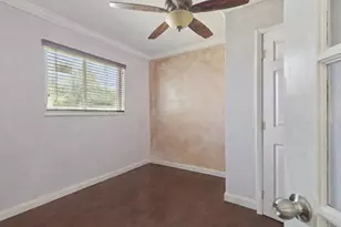 4688 NW 1st St, Plantation, FL 33317 - Photo 13