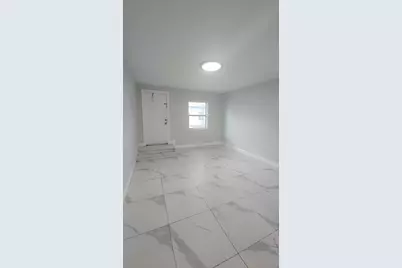 621 NW 5th Avenue #Unit 5, Pompano Beach, FL 33060 - Photo 1