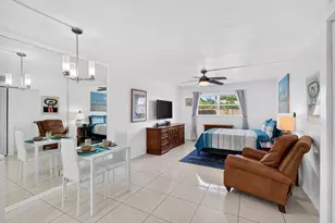 550 SW 2nd Ave, Boca Raton, FL 33432 - Photo 1