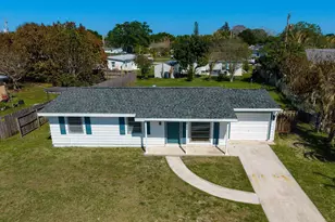 555 SE Airoso Blvd, Port Saint Lucie, FL 34983 - Photo 21