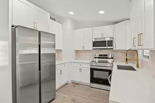 555 SE Airoso Blvd, Port Saint Lucie, FL 34983 - Photo 1