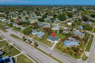 555 SE Airoso Blvd, Port Saint Lucie, FL 34983 - Photo 27