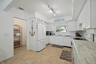 337 N Fairway N, Tequesta, FL 33469 - Photo 9