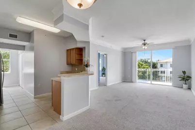 4302 Myrtlewood Circle W, Palm Beach Gardens, FL 33418 - Photo 5