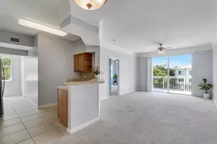 4302 Myrtlewood Cir W, Palm Beach Gardens, FL 33418 - Photo 5