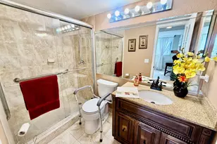 8970 S Hollybrook Blvd, Pembroke Pines, FL 33025 - Photo 23