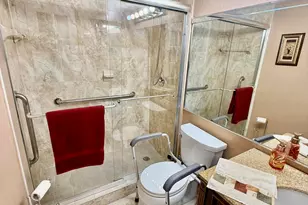 8970 S Hollybrook Blvd, Pembroke Pines, FL 33025 - Photo 25