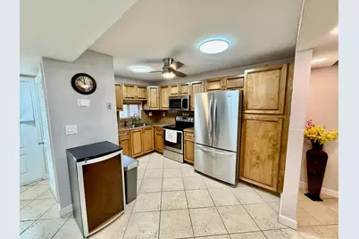 8970 S Hollybrook Boulevard #207, Pembroke Pines, FL 33025 - Photo 35