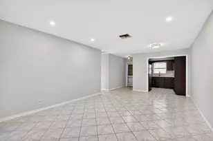 2783 E Dudley Dr Dr E, West Palm Beach, FL 33415 - Photo 9