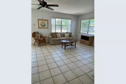 2890 Dolphin Circle, Palm Springs, FL 33406 - Photo 5