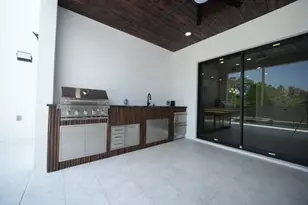 17107 W Sycamore Dr W, The Acreage, FL 33470 - Photo 23