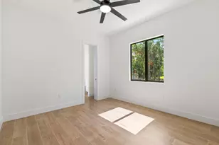 17107 W Sycamore Dr W, The Acreage, FL 33470 - Photo 27