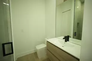 17107 W Sycamore Dr W, The Acreage, FL 33470 - Photo 11