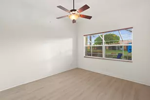 324 NW Somerset Cir, Port Saint Lucie, FL 34983 - Photo 17