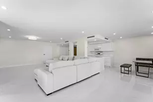 5460 N Ocean Dr, Singer Island, FL 33404 - Photo 23