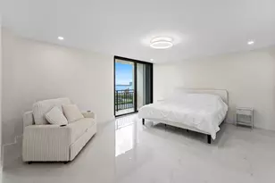 5460 N Ocean Dr, Singer Island, FL 33404 - Photo 35
