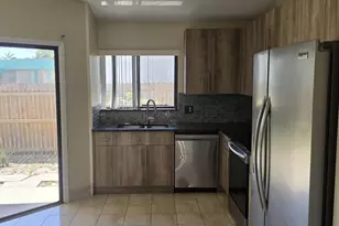 31 Peachtree Pl, Boynton Beach, FL 33436 - Photo 5