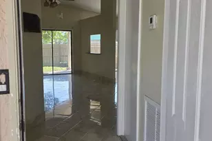 31 Peachtree Pl, Boynton Beach, FL 33436 - Photo 3