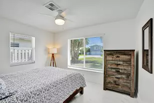 1633 SE 5th Ct, Deerfield Beach, FL 33441 - Photo 11