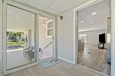 130 NW 53rd Court, Deerfield Beach, FL 33064 - Photo 23