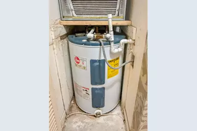 3930 Inverrary Boulevard #304-d, Lauderhill, FL 33319 - Photo 11