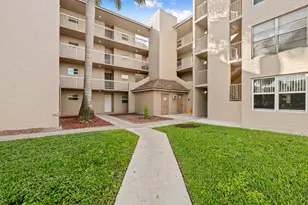 9480 Tangerine Pl, Davie, FL 33324 - Photo 1